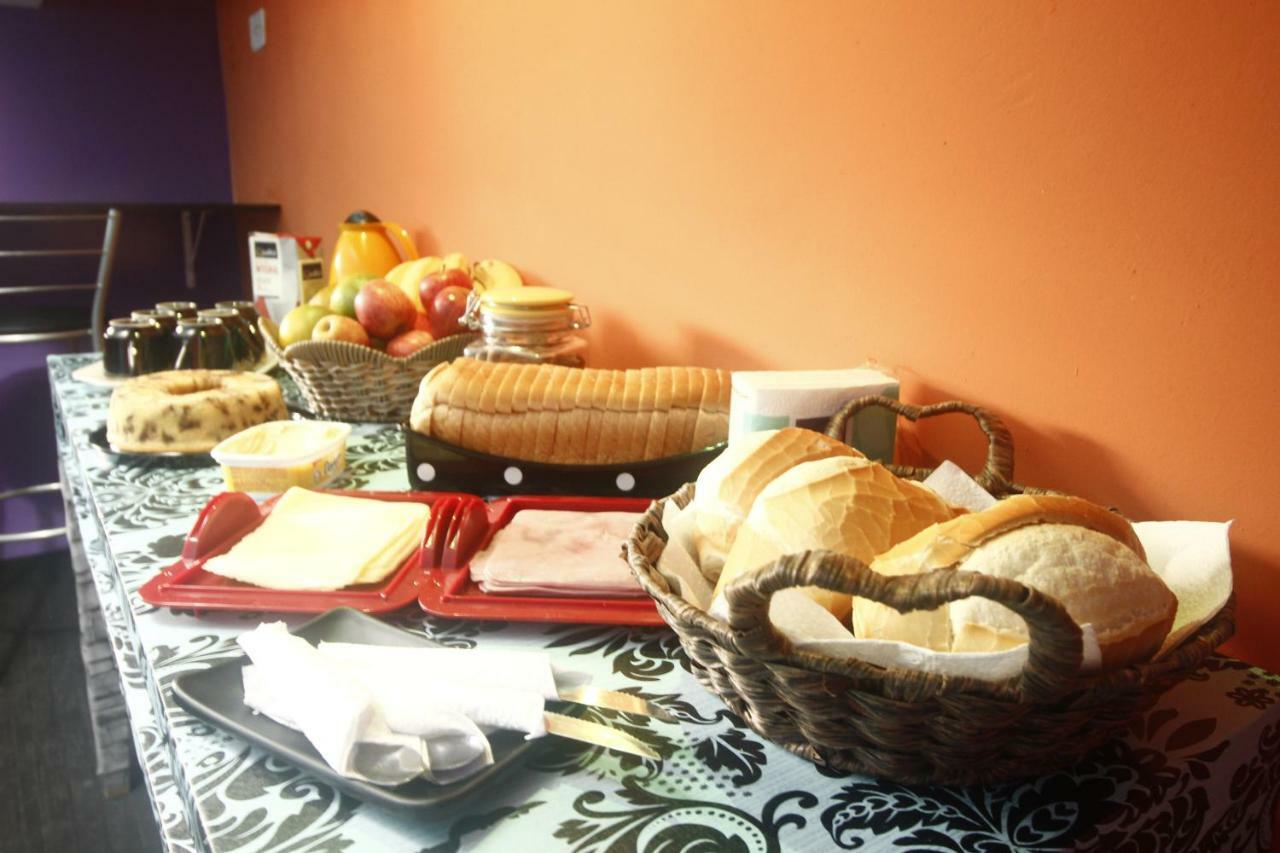 Hola Hostel Faria Lima 圣保罗 外观 照片